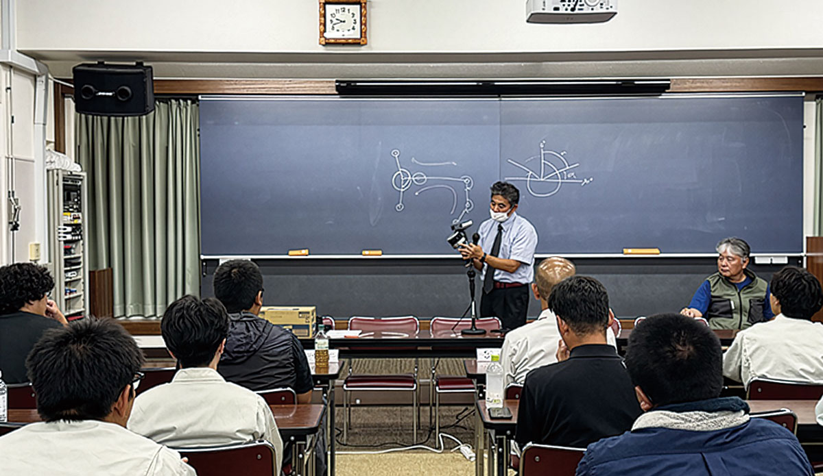 総合測量実習(地上レーザースキャナ)