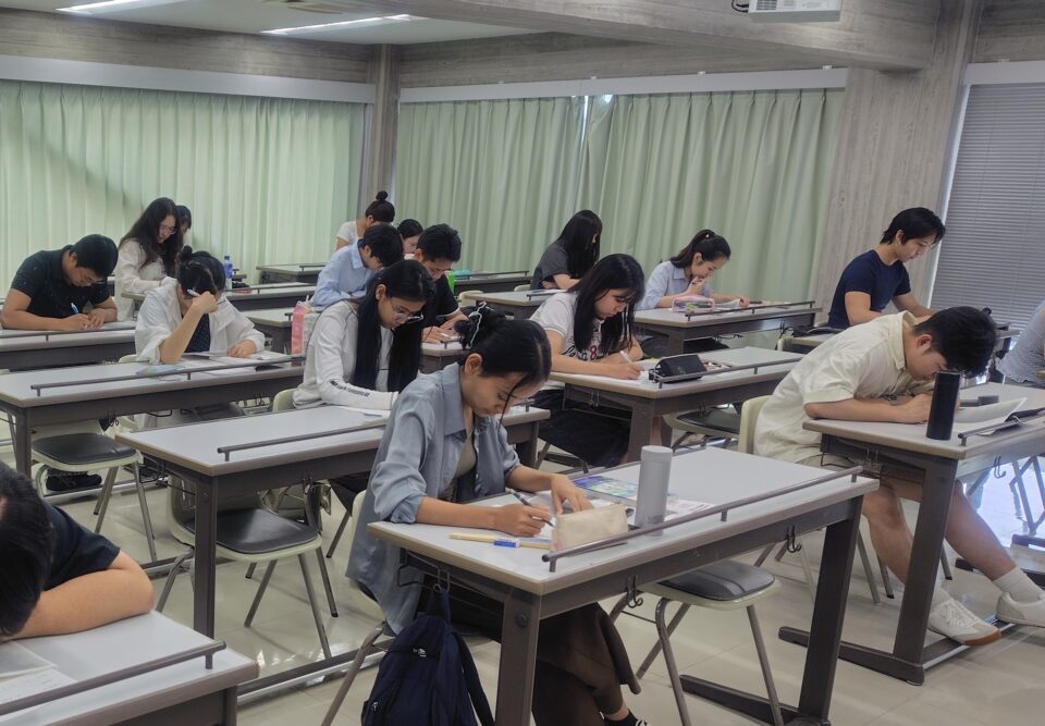 日本留学試験対策【グローバル科】｜キャンパスニュース｜中央工学校（建築・インテリア・土木・機械設計・3DCADを学べる東京の専門学校）
