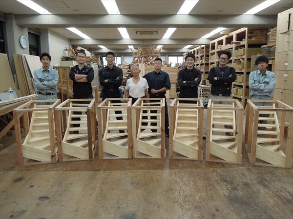 廻り階段講習会を実施しました 木造建築科2年 中央工学校 廻り階段講習会を実施しました 木造建築科2年 中央工学校